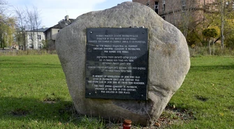 W Piotrkowie było kiedyś 14 cmentarzy...