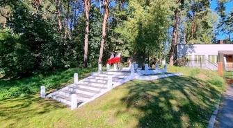 Głaz upamiętniający ofiary niemieckich egzekucji