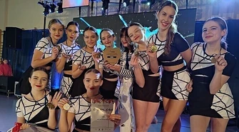 Piotrkowskie &#8222;JASKÓŁKI&#8221; z medalami