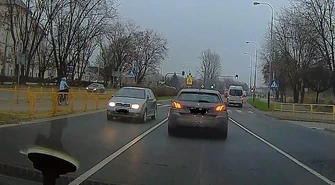 Pod prąd po "dwupasmówce"