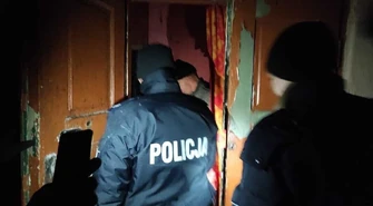 Policjanci sprawdzali pustostany