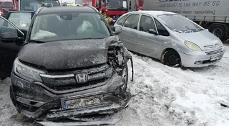 Niebezpiecznie na drogach! Kolizje w Piotrkowie i regionie