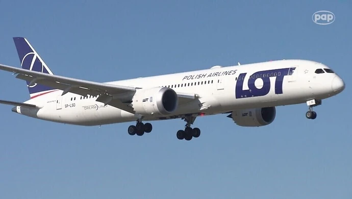 Praca w PLL LOT: poszukiwany personel pokładowy