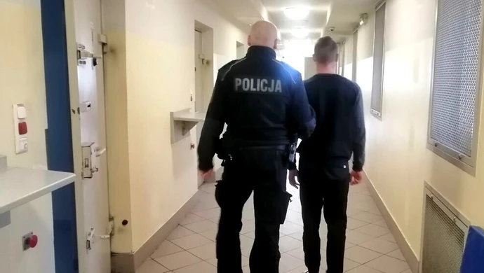 Poszukiwany kradł w piotrkowskiej drogerii