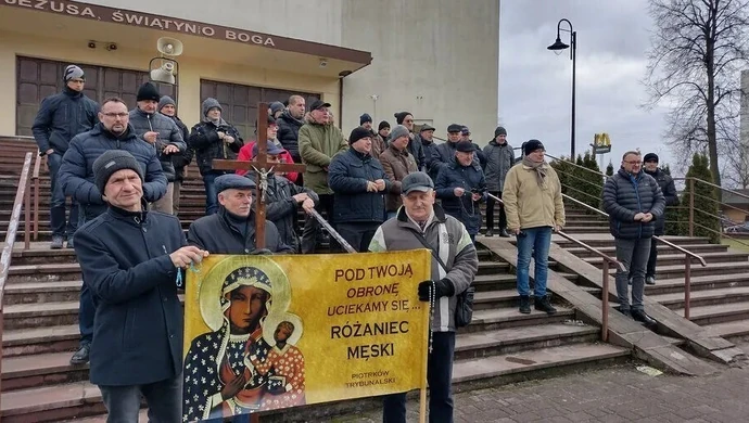 Po raz pierwszy w tym roku uczestnicy Męskiego Publicznego Różańca przejdą ulicami Piotrkowa