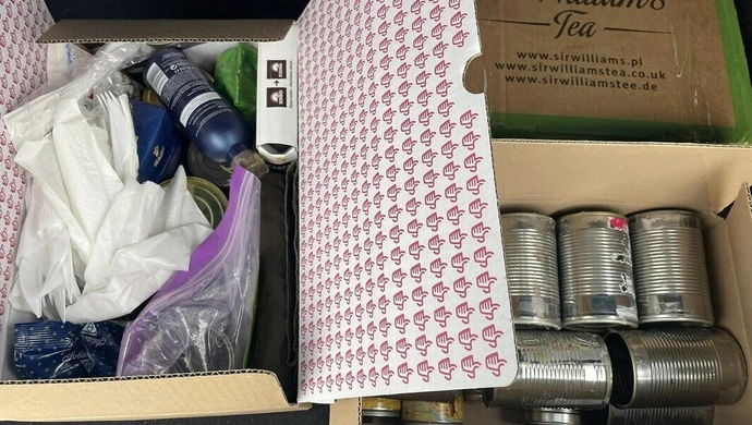 Tworzą świece okopowe dla Ukrainy. Pomóc może każdy!