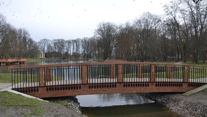 Spacer po parku Belzackim [ZDJĘCIA]