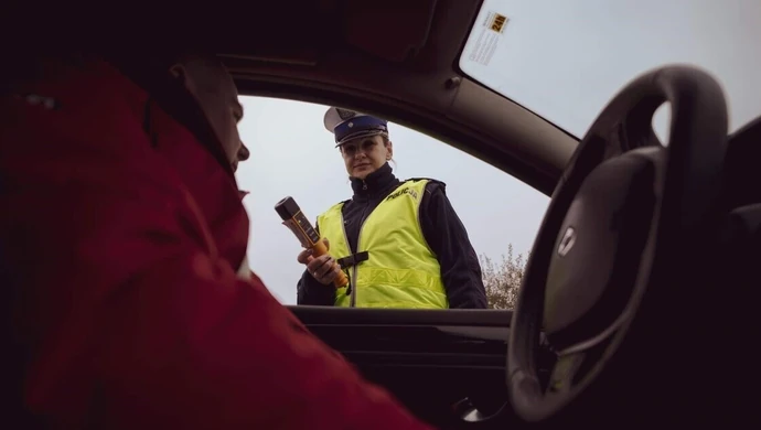 Nietrzeźwi i bez uprawnień na drogach regionu