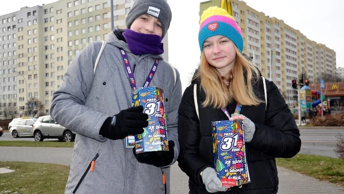 Piotrków zagrał dla WOŚP. Wolontariusze kwestowali na ulicach miasta