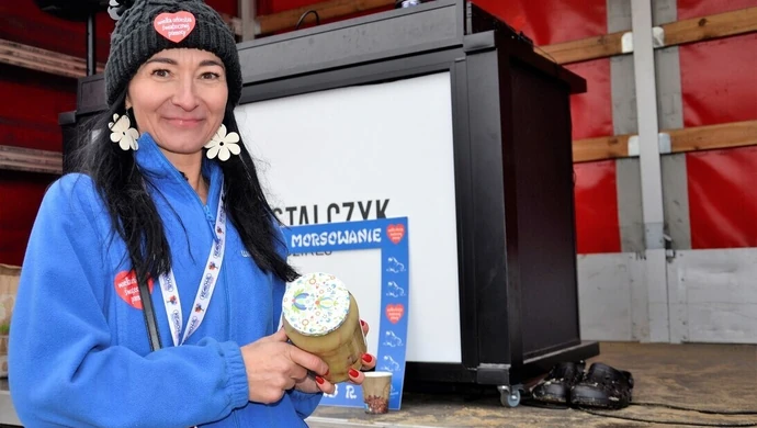 Żurek za 150 zł? To możliwe! Morsy wspierają WOŚP (ZDJĘCIA)