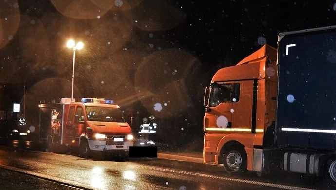 Kierowca tira śmiertelnie potrącił pieszego