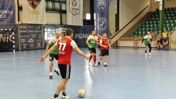 Mistrz ucieka rywalom