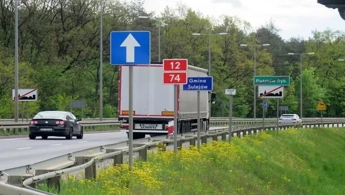 Będą naprawiać nawierzchnię na dwunastce