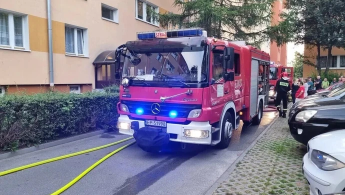 Tragedia przy ul. Belzackiej w Piotrkowie. Nie żyje 80-letnia kobieta