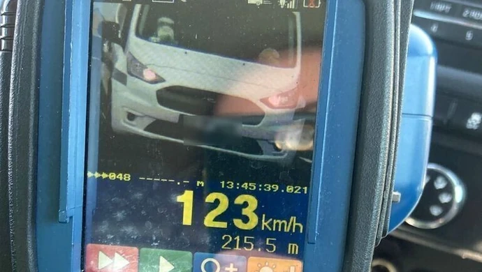 Pędził 123 km/h w terenie zabudowanym