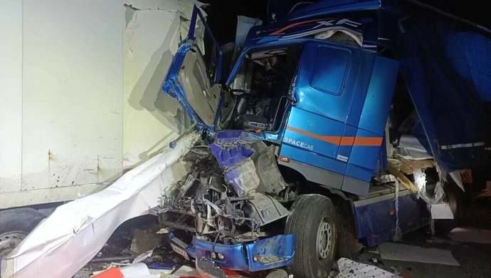 Groźne zderzenie ciężarówek na A1