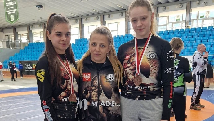 Medal Mistrzostw Polski dla zapaśniczek AKS