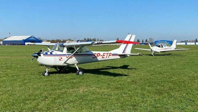 Z powietrza pomagają szczepić lisy