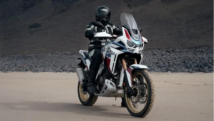 Najlepsza kurtka motocyklowa turystyczna &#8211; ranking najlepszych modeli na każdą pogodę!