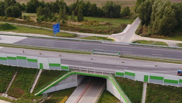 Całodobowe utrudnienia na A1