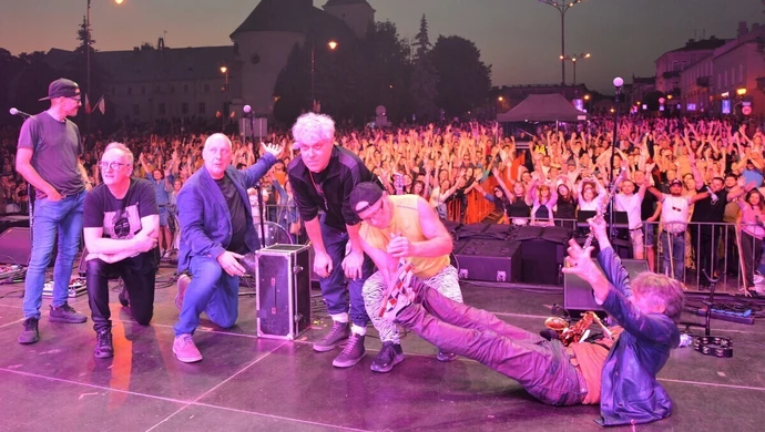 Elektryczne Gitary rozbujały Piotrków [ZDJĘCIA]