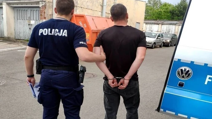 Kierowca nietrzeźwy, a na pasażera czekało więzienie