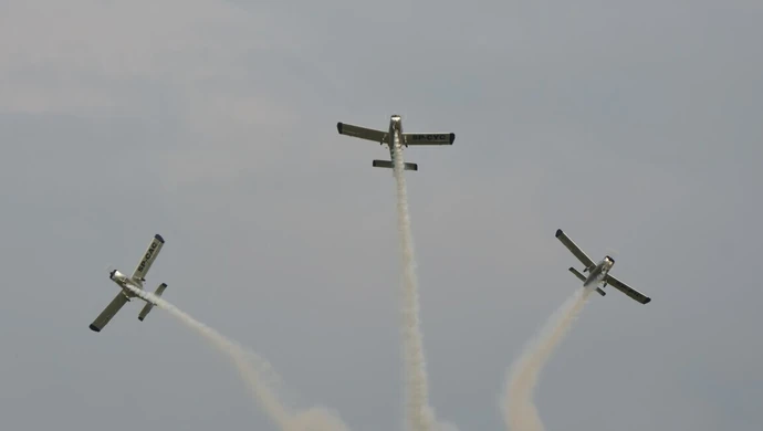 Lotniczy piknik w Piotrkowie [ZDJĘCIA]