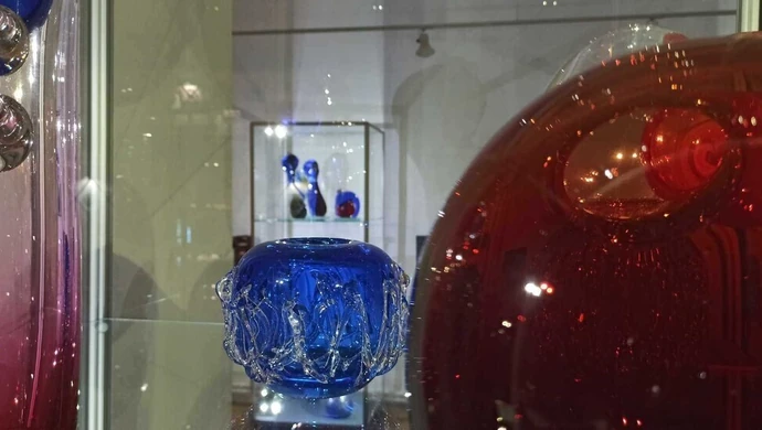 Oprowadzanie po wystawie „Artyści Szkła Piotrkowskiego” w ODA