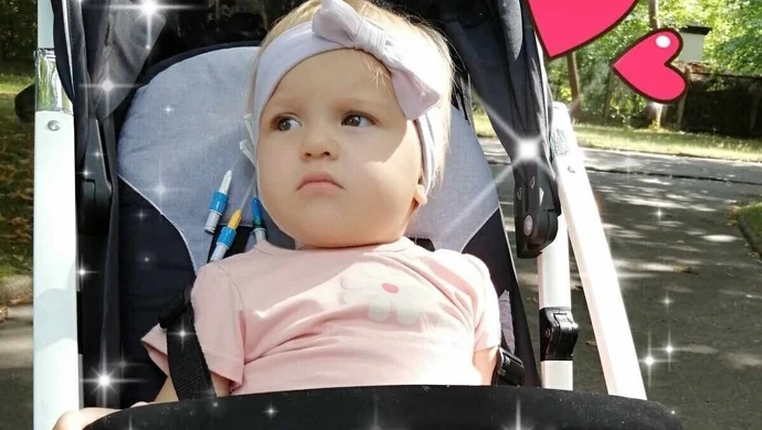 Chcą pomóc małej Adeli. Ty też możesz!