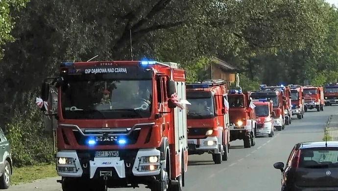 Parada pojazdów strażackich w Aleksandrowie