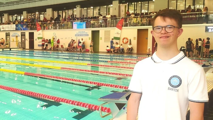 Pomóżmy młodemu pływakowi z Piotrkowa dotrzeć na Mistrzostwa Europy