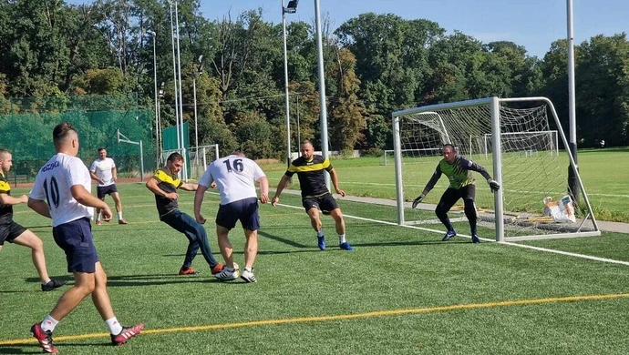 Remis w meczu faworytów