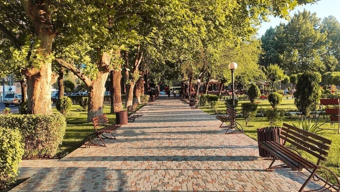 Ławka do parku &#8211; na co zwrócić uwagę przy wyborze odpowiedniej?