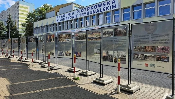 Wystawa ustawiona bez pozwolenia. ZDiUM reaguje