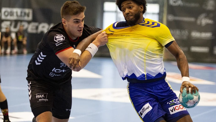 Wysoka porażka z mistrzem Polski