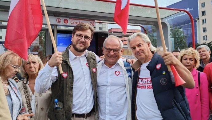 Mieszkańcy regionu na "Marszu miliona serc" (ZDJĘCIA)