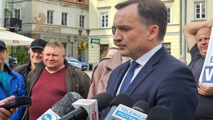 Z. Ziobro o nowych faktach w sprawie wypadku na A1