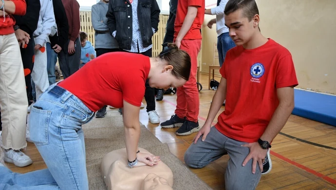 Dłonie, które ratują życie