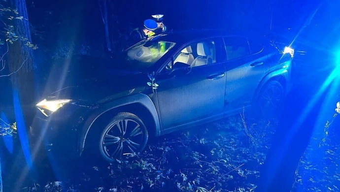 Policyjny pościg ulicami Piotrkowa. Kierowca był pijany [zdjęcia]