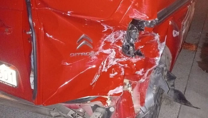 Zderzenie dwóch samochodów na A1