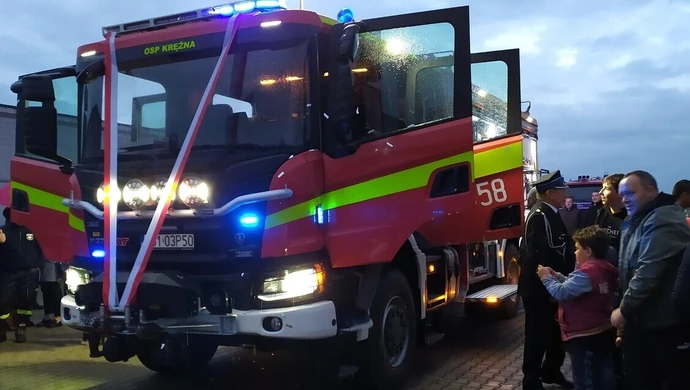 Nowy wóz już w OSP Krężna [ZDJĘCIA]