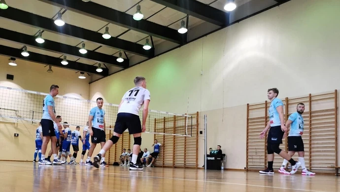 Lider wciąż niepokonany