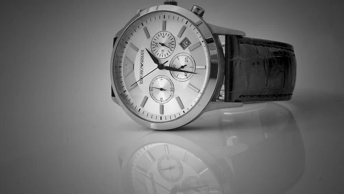 Eleganckie prezenty na każdą okazję - oferta popularnego sklepu z biżuterią