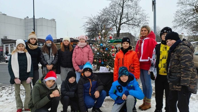 Akcja dekorowania choinek rozpoczęta