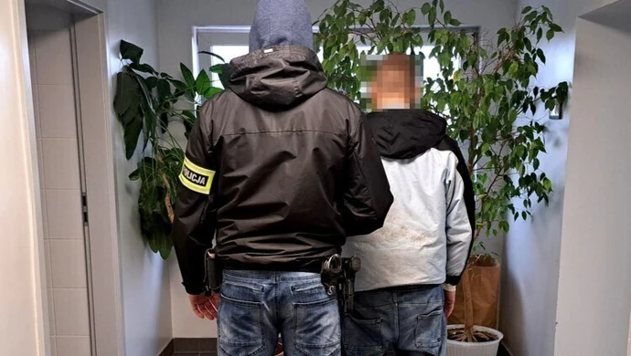 Kradzież i rozbój w piotrkowskim sklepie. Poszło o alkohol