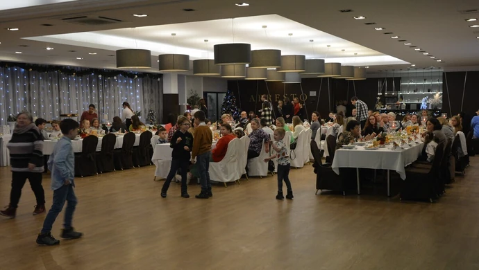 Wigilia rodzin zastępczych w Piotrkowie. "Dobro do nas wraca"