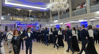 Odtańczyli poloneza i zakończyli studniówkowy maraton