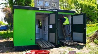 Instalują ładowarki do autobusów