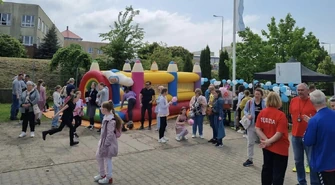 Świętowali i pomagali