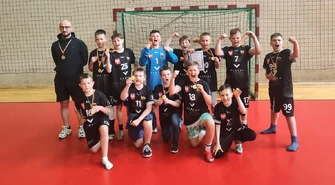 Młodzi szczypiorniści z Piotrkowa najlepsi w województwie!